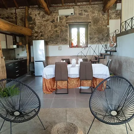 Alessio - Con Piscina Sull'etna Holiday home *