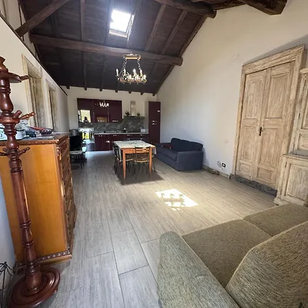 Villa Alessio - Etna Historic Winery Villa - Ancient Palmento With Pool בית נופש Puntalazzo